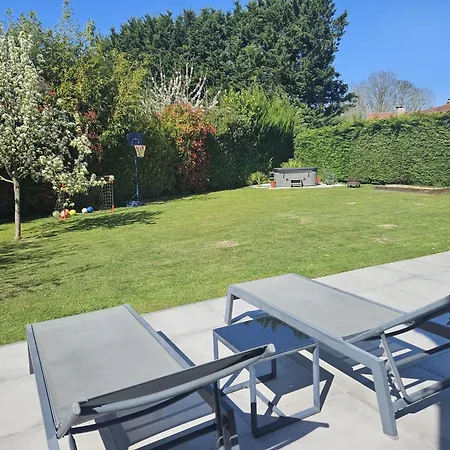 Maison Cosy Campagne, Spacieuse, Terrasse Дом отдыха Le Plessis-Feu-Aussoux