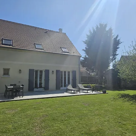 Holiday home Maison Cosy Campagne, Terrasse & Le Plessis-Feu-Aussoux